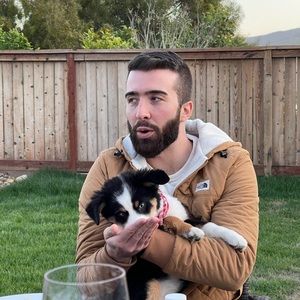 Meet your Posher, Jonathan